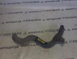 Патрубок водяной для Audi 80 B4 (1991—1996)  запчасти бу