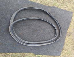 Резинка багажника для Peugeot 3008 I рестайлинг (2013—2016)  запчасти бу