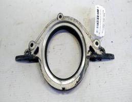 Крышка коленвала задняя для Nissan Maxima A33 (1999—2006)  запчасти бу