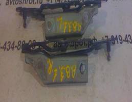 Петля крышки багажника правая для Audi 80 B3 (1986—1991)  запчасти бу