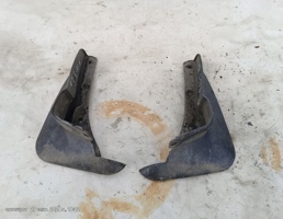 Брызговик передний пара для Nissan Almera N16 рестайлинг (2002—2006)  запчасти бу