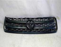 Решетка радиатора для Toyota RAV4 II (2000—2003)  запчасти бу