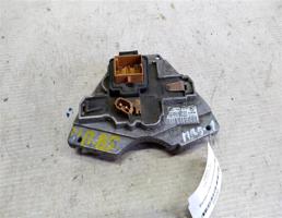 Резистор печки для VOLKSWAGEN Passat B5 (1996—2001)  запчасти бу