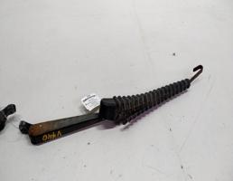 Поводок стеклоочистителя переднего для Volvo 740 I (1983—1992)  запчасти бу