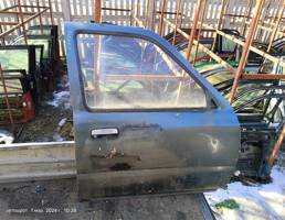 Дверь передняя правая для Toyota 4 Runner 120 91-95г  запчасти бу