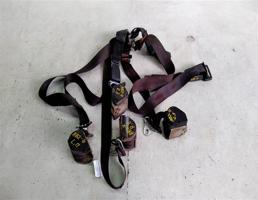 Ремень безопасности+ответ часть км-т для Audi 80 B2 (1978—1986)  запчасти бу