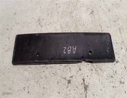 Накладка бампера переднего под номер для Audi 90 B2 (1984—1987)  запчасти бу