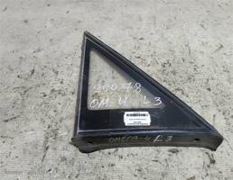 Стекло кузовное глухое правое для Opel Omega A (1984—1994)  запчасти бу