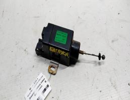 Актуатор замка багажника для Nissan Maxima A33 (1999—2006)  запчасти бу