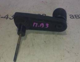 Ручка стеклоподъемника для VOLKSWAGEN Passat B3 (1988—1993)  запчасти бу