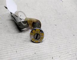 Личинка двери для Renault Logan I (2004—2009)  запчасти бу