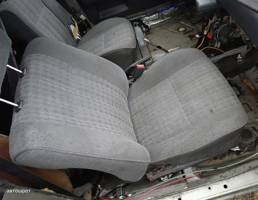 Сиденья передние для Toyota Carina II Т170 87-93г  запчасти бу