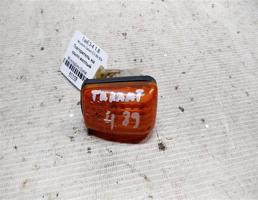 Повторитель на крыло желтый для Mitsubishi Galant VI (1987—1992)  запчасти бу