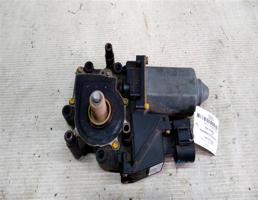 Моторчик ЭСП переднего левого для Audi A6 C5 (1997—2001)  запчасти бу