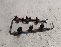 Рампа топливная км-т для Nissan Maxima A32 (1994—2000)  запчасти бу