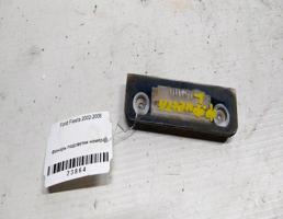 Фонарь подсветки номера для Ford Fiesta Mk5 (2002—2008)  запчасти бу