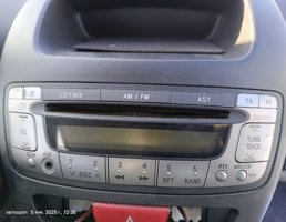 Магнитола для Peugeot 107 I рестайлинг (2009—2012)  запчасти бу