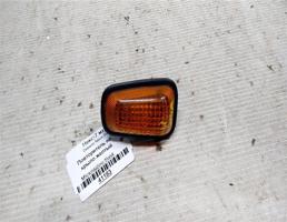 Повторитель на крыло желтый для Daewoo Nexia I (1995—2008)  запчасти бу