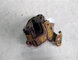 Замок двери передней правой для Nissan Maxima J30 (1988—1994)  запчасти бу