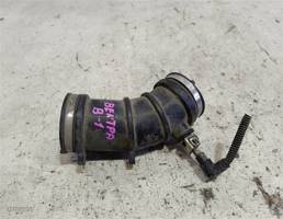 Гофра инжектора для Opel Vectra B (1995—2000)  запчасти бу