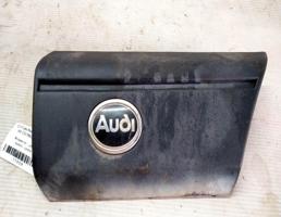 Молдинг крыла переднего правого для Audi 100 C3 (1982—1988)  запчасти бу