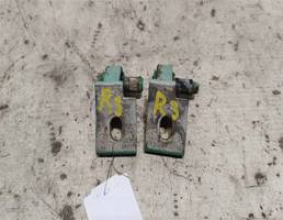 Петля двери пара для VOLKSWAGEN Polo III (1994—2002)  запчасти бу