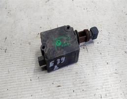 Актуатор замка двери для BMW 5 серия E39 (1995—2000)  запчасти бу