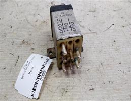 Реле для Mercedes-Benz C-класс W202/S202 (1993—1997)  запчасти бу