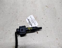 Датчик температуры воздуха для Audi A6 C5 (1997—2001)  запчасти бу