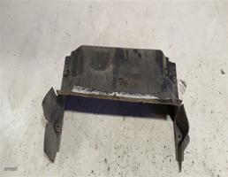 Диффузор радиатора передний для VOLKSWAGEN Passat B3 (1988—1993)  запчасти бу