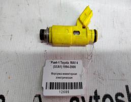 Форсунка инжекторная эл для Toyota RAV4 II (2000—2003)  запчасти бу