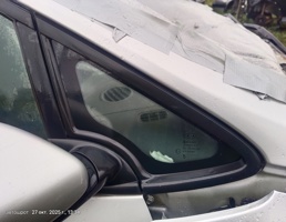 Стекло двери передней правой (форточка) для KIA Ceed JD (2012—2015)  запчасти бу