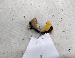 Крючок козырька солнцезащитного для Audi 80 B2 (1978—1986)  запчасти бу