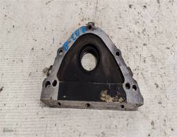 Крышка коленвала задняя для VOLKSWAGEN Passat B3 (1988—1993)  запчасти бу