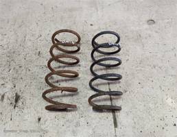 Пружина передняя пара для Opel Omega A (1984—1994)  запчасти бу
