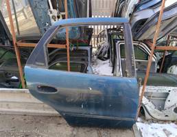 Дверь задняя правая для Toyota Corolla  запчасти бу