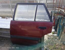 Дверь задняя левая для Mazda 626 GC (1982—1987)  запчасти бу