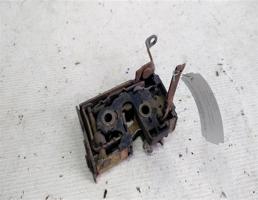 Замок двери передней правой для Audi 100 C3 (1982—1988)  запчасти бу