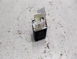 Реле силовое для Toyota Granvia I (1995—2002)  запчасти бу