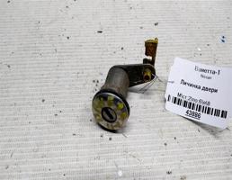 Личинка двери для Nissan Vanette 79-87г  запчасти бу