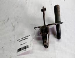 Замок капота для MERSEDESBENZ W124 84-93г  запчасти бу