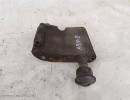 Кронштейн ДВС передний для Audi 80 B4 (1991—1996)  запчасти бу