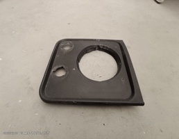 Рамка фары правой для Land Rover Defender I (1983—2007)  запчасти бу