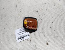 Повторитель на крыло желтый для Daewoo Nexia I рестайлинг (2008—2016)  запчасти бу