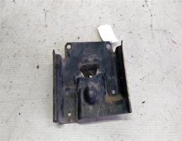 Кронштейн бачка ГУРа для Audi A6 C4 (1994—1997)  запчасти бу