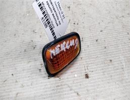 Повторитель на крыло желтый для Daewoo Nexia I (1995—2008)  запчасти бу