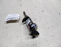 Личинка багажника для Nissan Laurel Spirit I рестайлинг (1983—1986)  запчасти бу