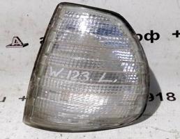 Указатель поворота левый белый для Mercedes-Benz W123 W123/V123/C123/S123 (1975—1986)  запчасти бу