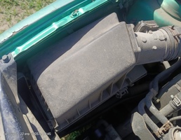 Корпус воздушного фильтра для VOLKSWAGEN Polo III (1994—2002)  запчасти бу