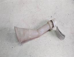 Горловина бачка омывателя для Nissan Micra K11 (1992—2002)  запчасти бу